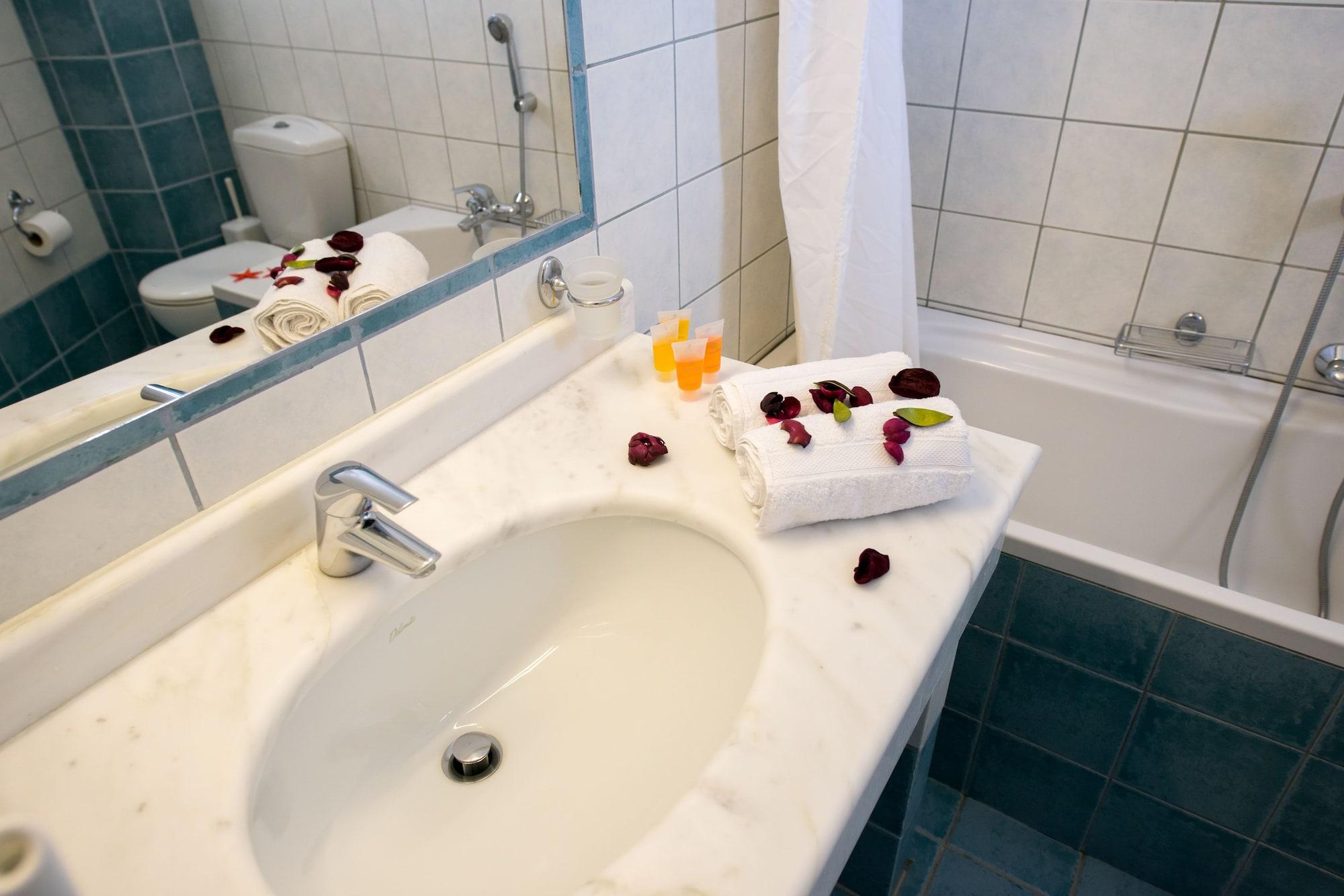 Al Mare Hotel Циливи Екстериор снимка