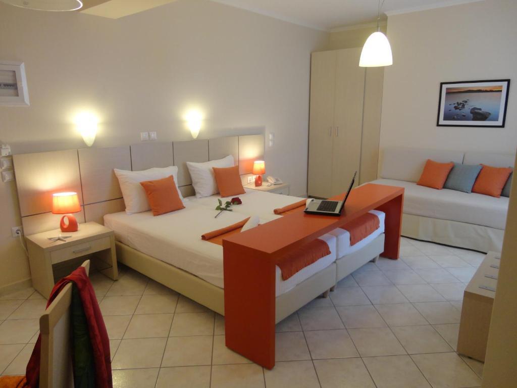 Al Mare Hotel Циливи Стая снимка